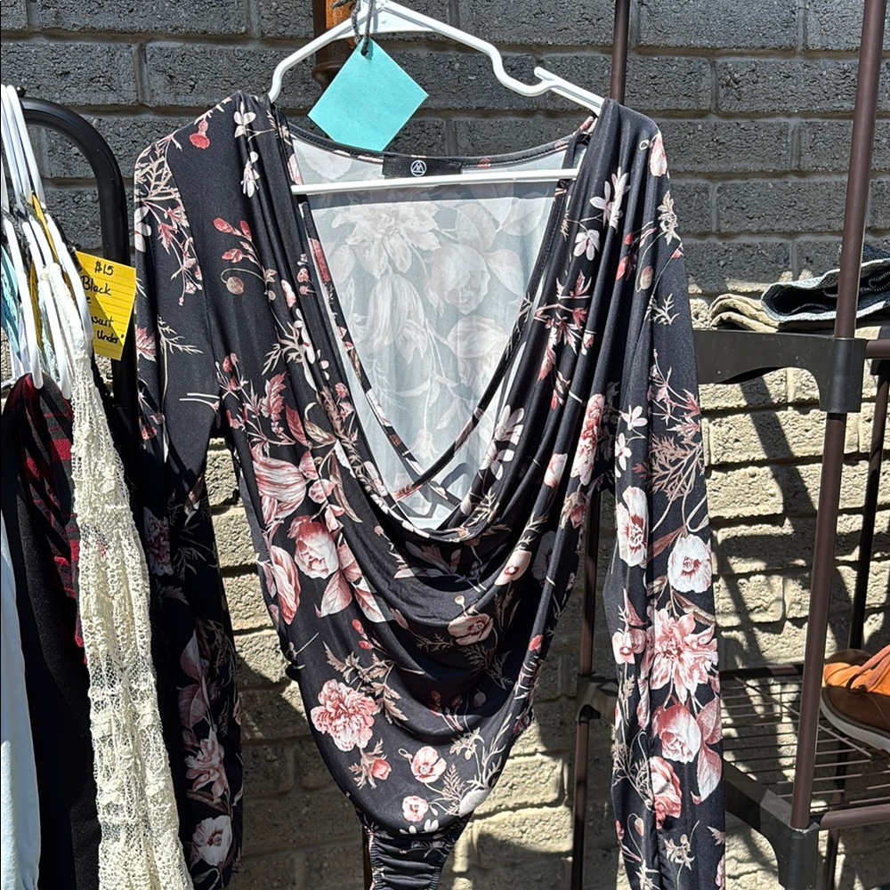 ❄️ Missguided Floral Draped Long Sleeve Bodysuit •Size L